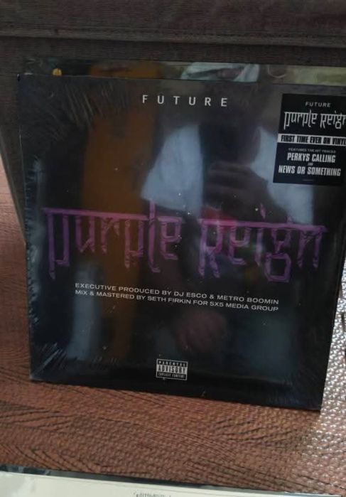 Future los Cotopias selados