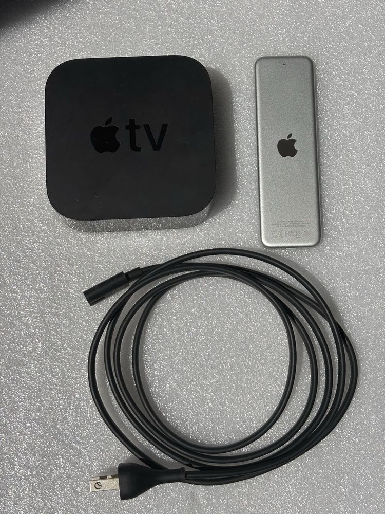 Пульт до Apple TV (1 покоління)