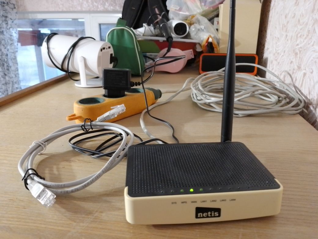 Wi-Fi роутер Netis WF2411