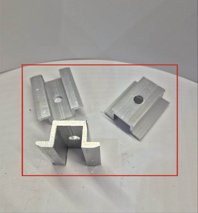 Комплект  кріплень для сонячних панелей 1 ряд 5 ФЕМ шириною до 1150 мм