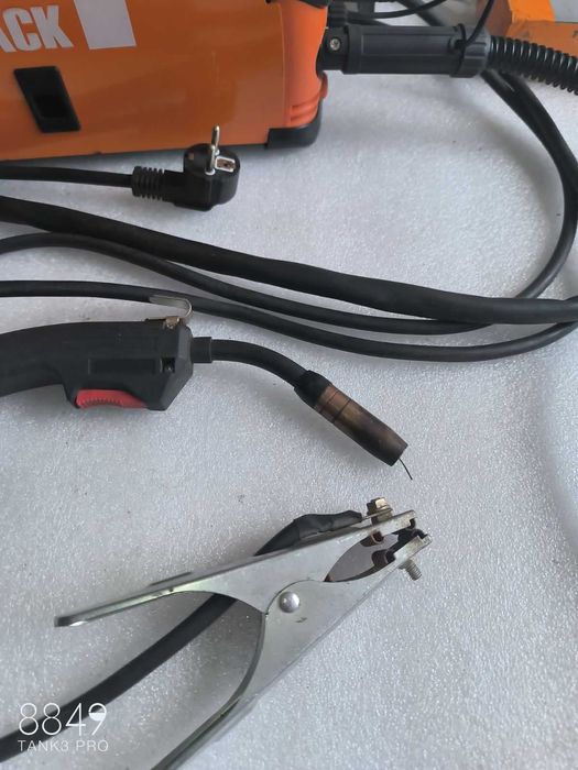 Spawarka inwertorowa BLACK Tools MIG/MMA 250