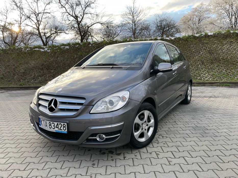 Mercedes-Benz klasa B 245 LPG gaz model BLUE EFFICIENCY komplet opon