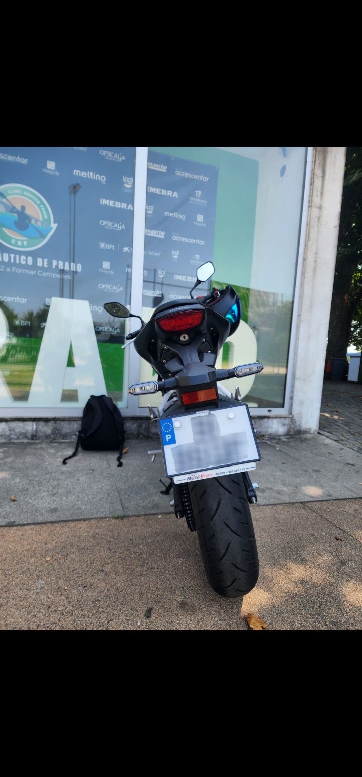 Honda cb125r 2024