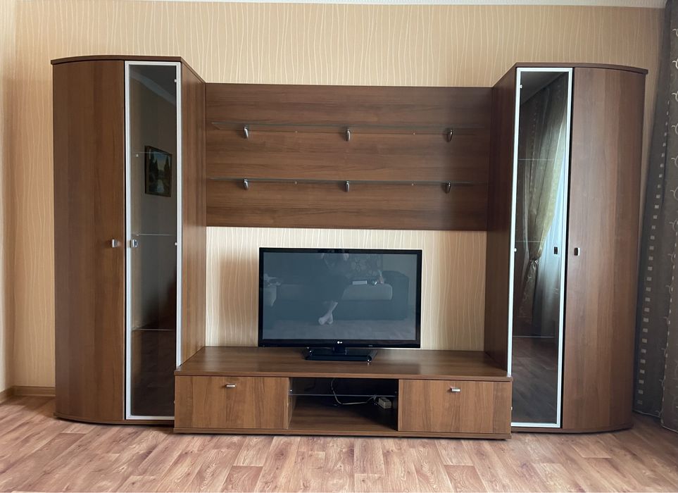 Стінка для вітальні, Польша