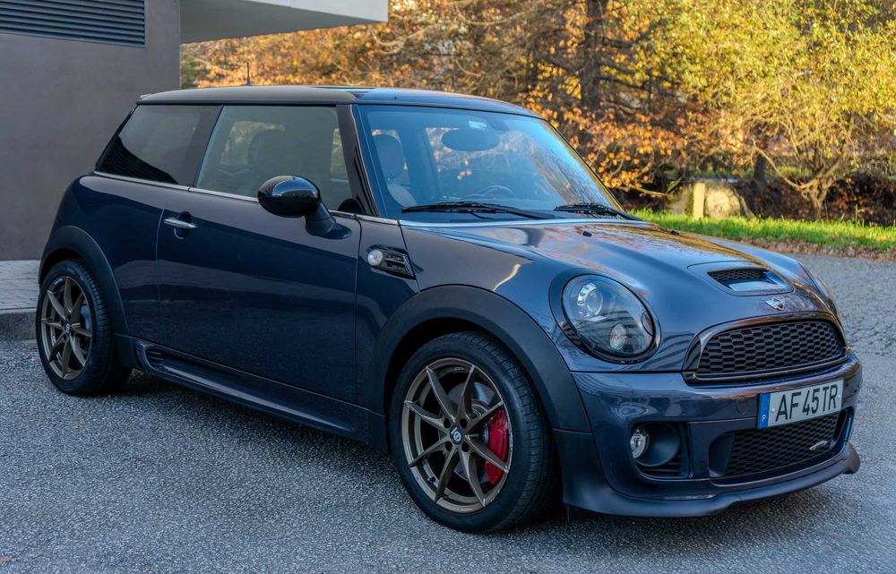 Mini Cooper John Cooper Works 1.6 Turbo – 211cv – N18 – FULL EXTRAS