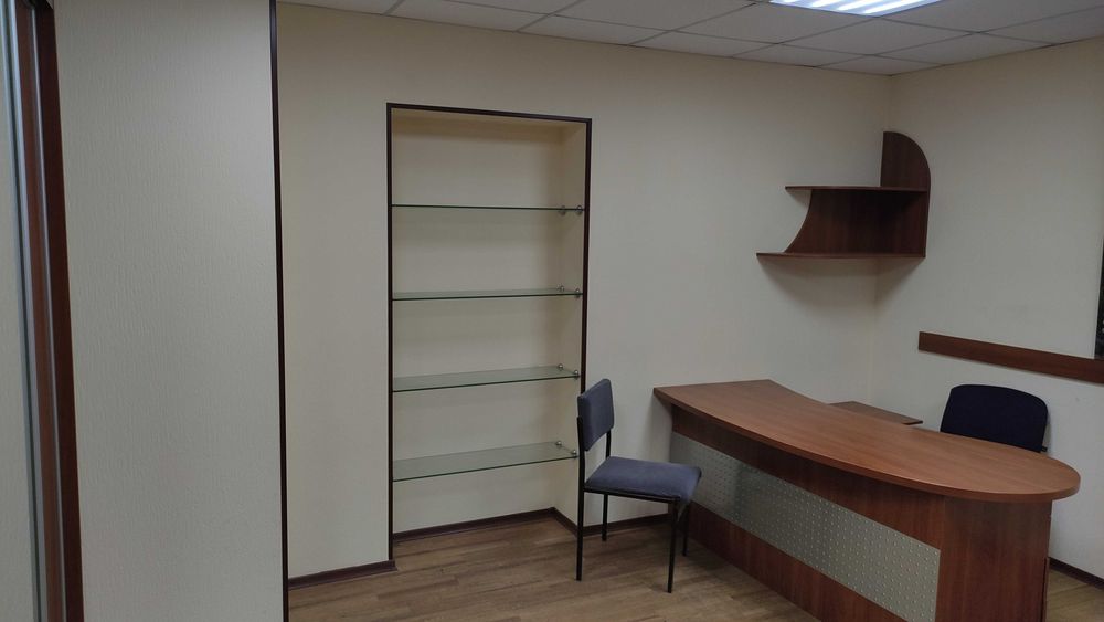 Аренда 22 м2 ЭКОНОМНЫЙ  офис или другое, пер. Троицкий 13, 1-й этаж