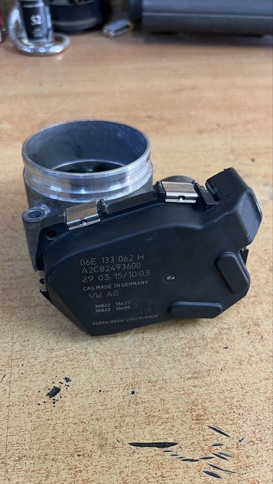 Привід, дросельна заслонка Audi VW