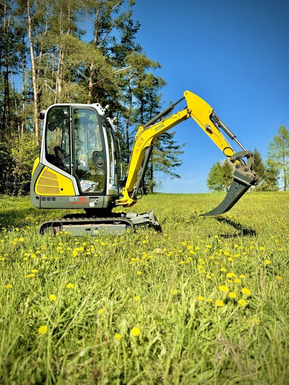 Łyżka kopiąca do kabli na minikoparke pod szybkozłącze JCB CAT Yanmar