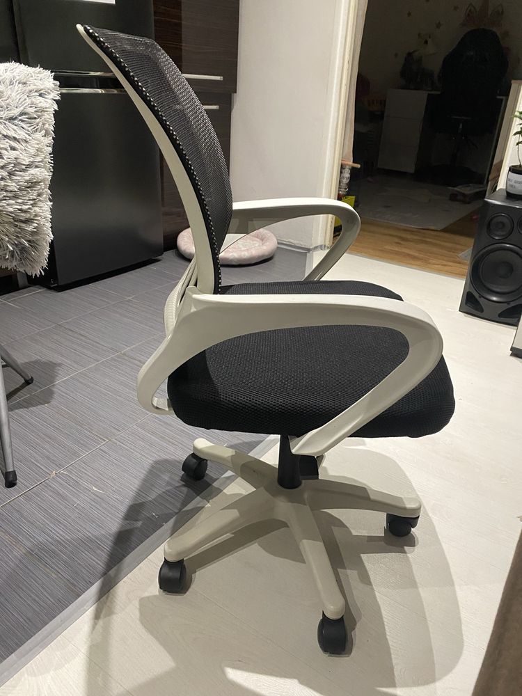 Krzesło obrotowe/fotel biurowy