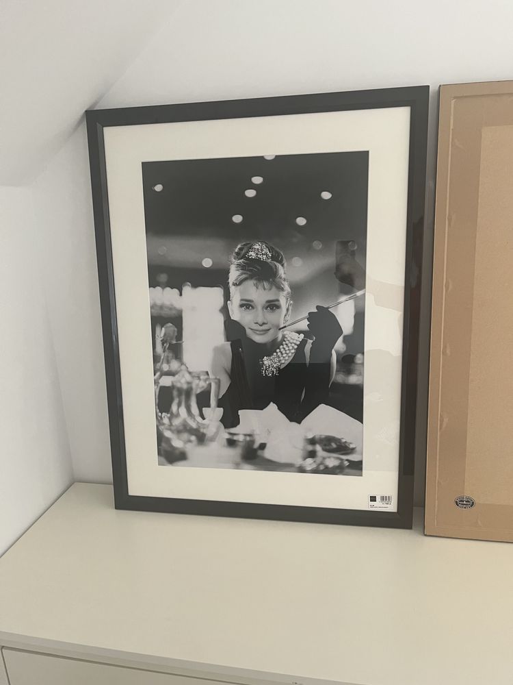AUDREY HEPBURN - Śniadanie u Tiffaniego, oprawiona grafika, 66*86