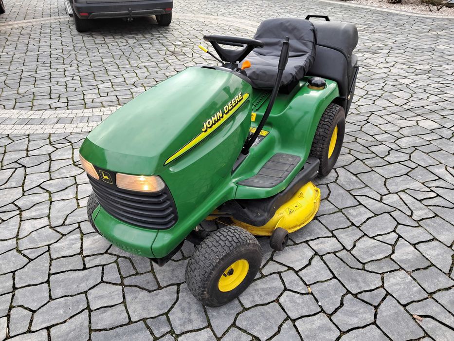 Zadbany solidny  traktorek kosiarka JOHN DEERE 200SZTUK NA PLACU