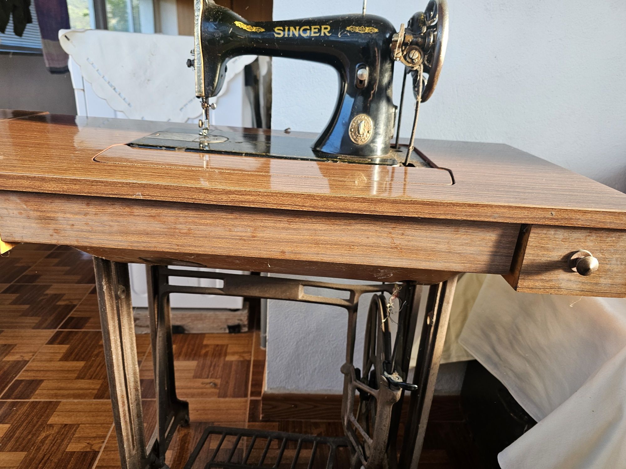 Máquina de costura Singer