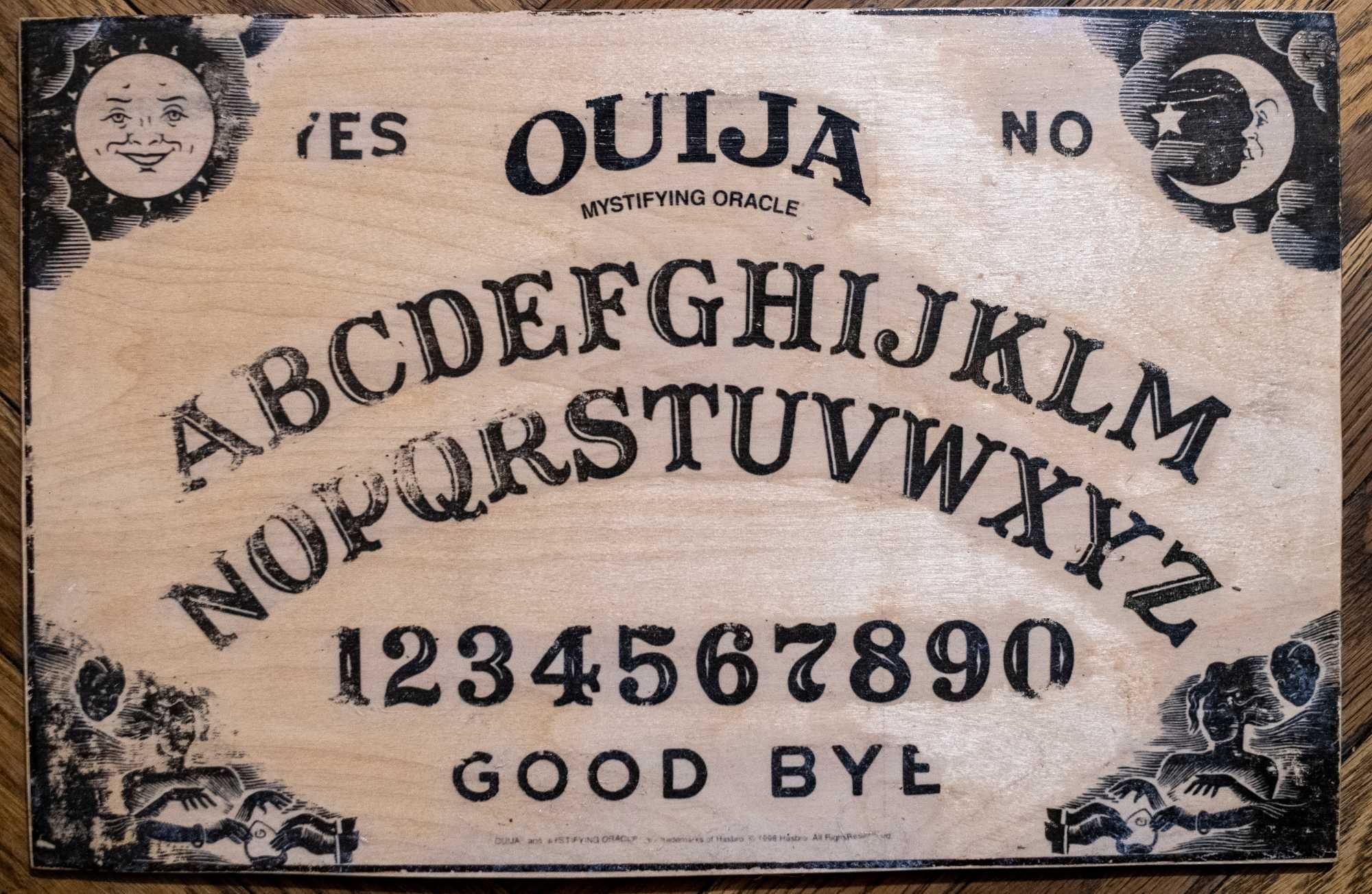 Tablica Ouija wywoływanie duchów halloween plansza spirytyzm