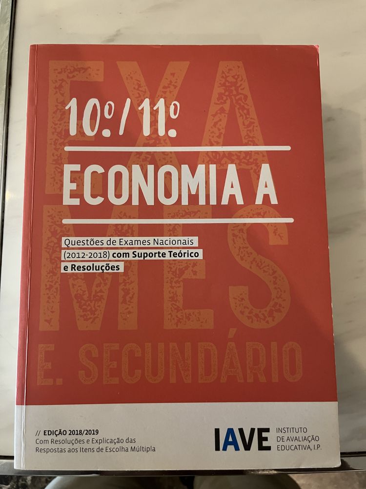 Livro preparação para exame economia 10/11