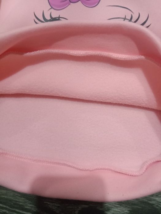 Толстовка на дівчинку