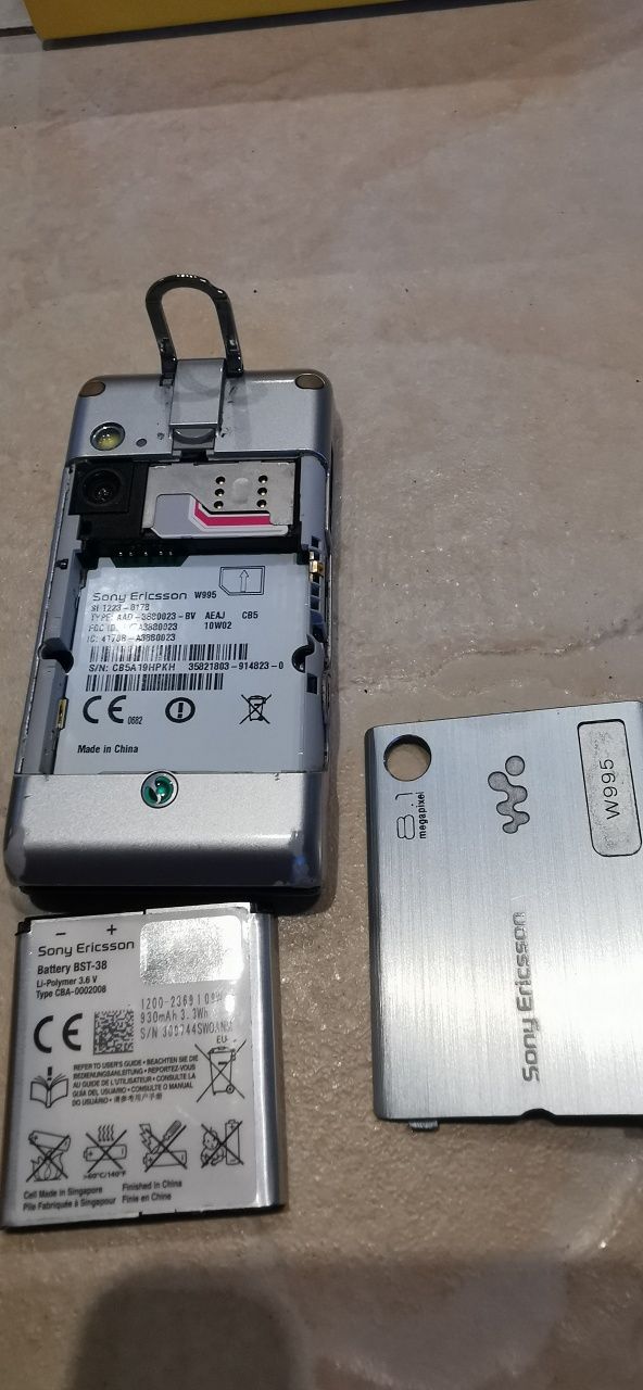 Sony Errcsson W995 kolekcjonerski kompletny