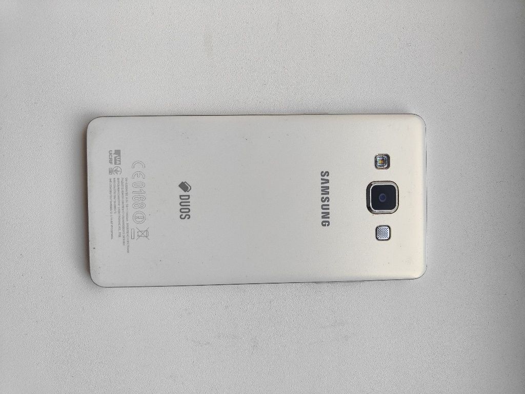 Samsung Galaxy A5 Duos SM-A500