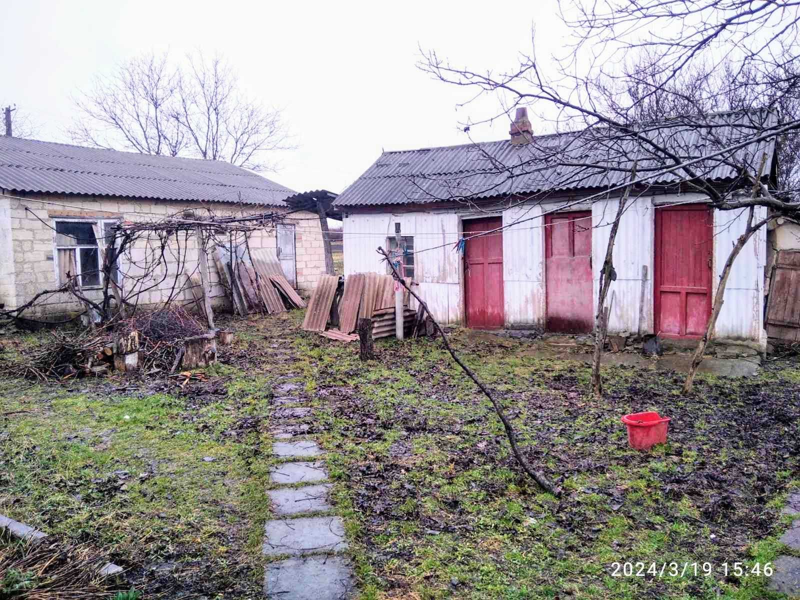 Продам дом в Первомайськом районі