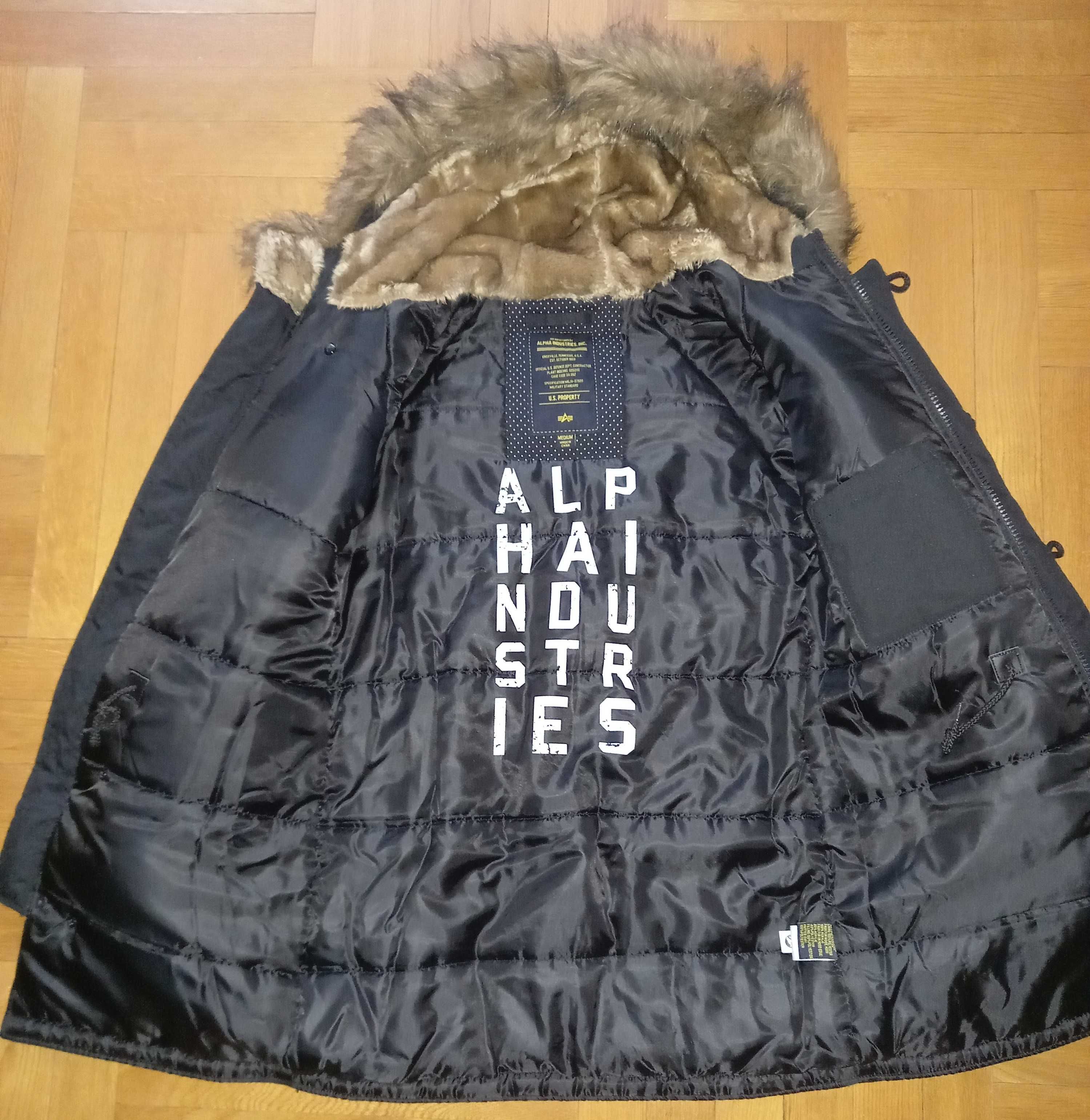 Тепла жіноча куртка Alpha Industries Altitude W parka, чорна, розмір М