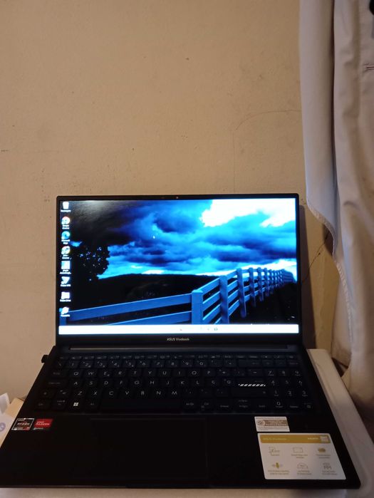 ASUS vivobook OLED 16GB/1 TB