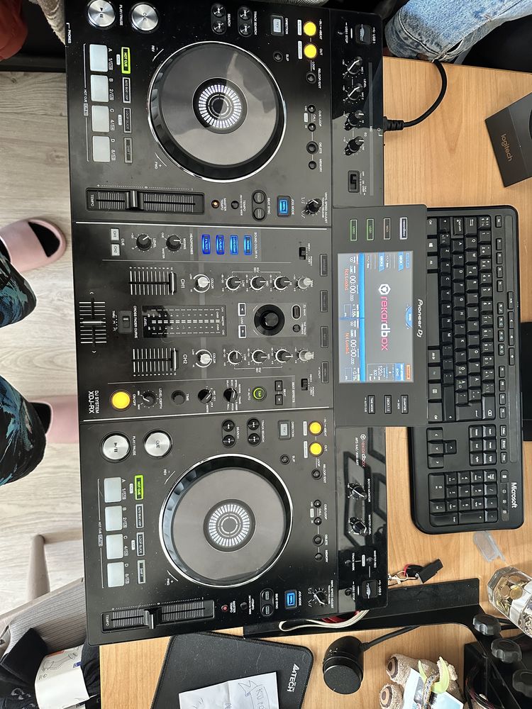Pioneer XDJ RX All In One System + Torba + Dec Saver
