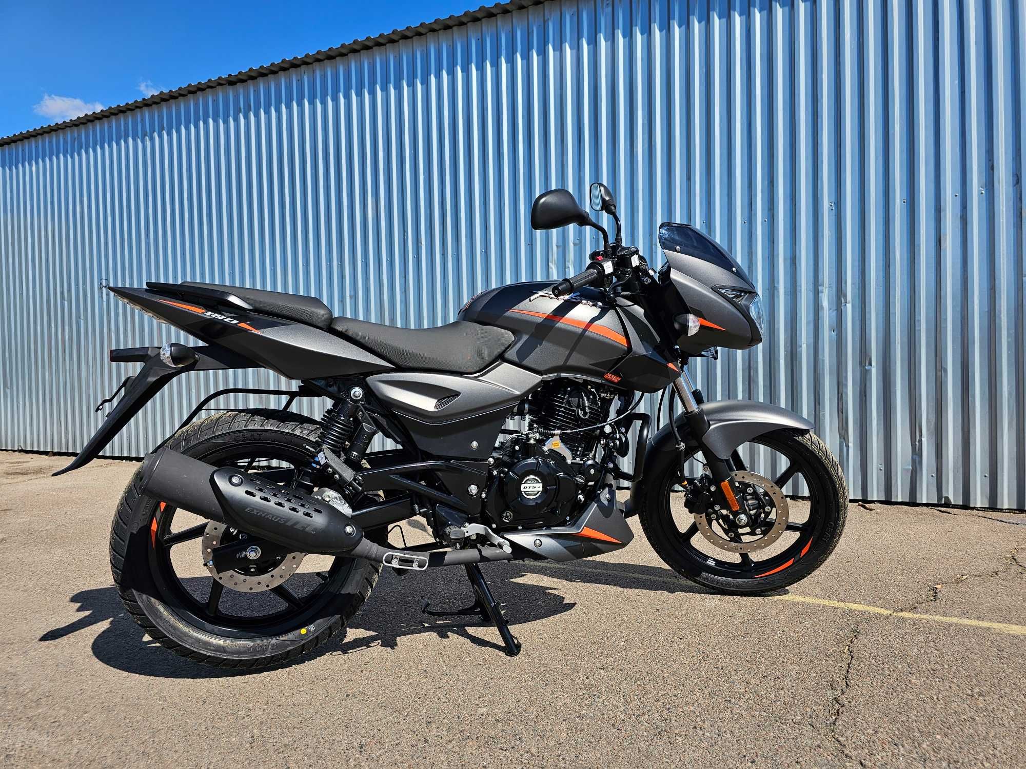 Мотоцикл Bajaj Pulsar 180