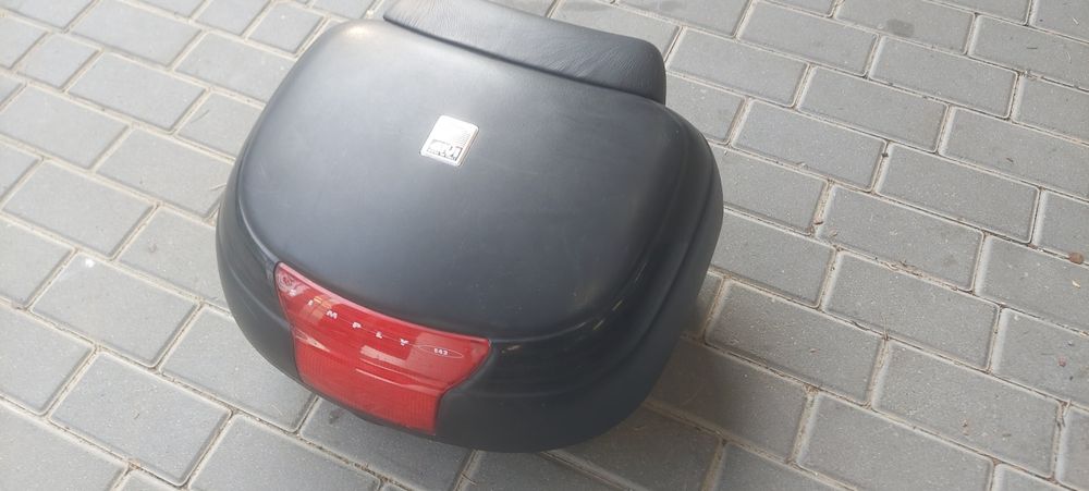 Kufer centralny GIVI Simply E42