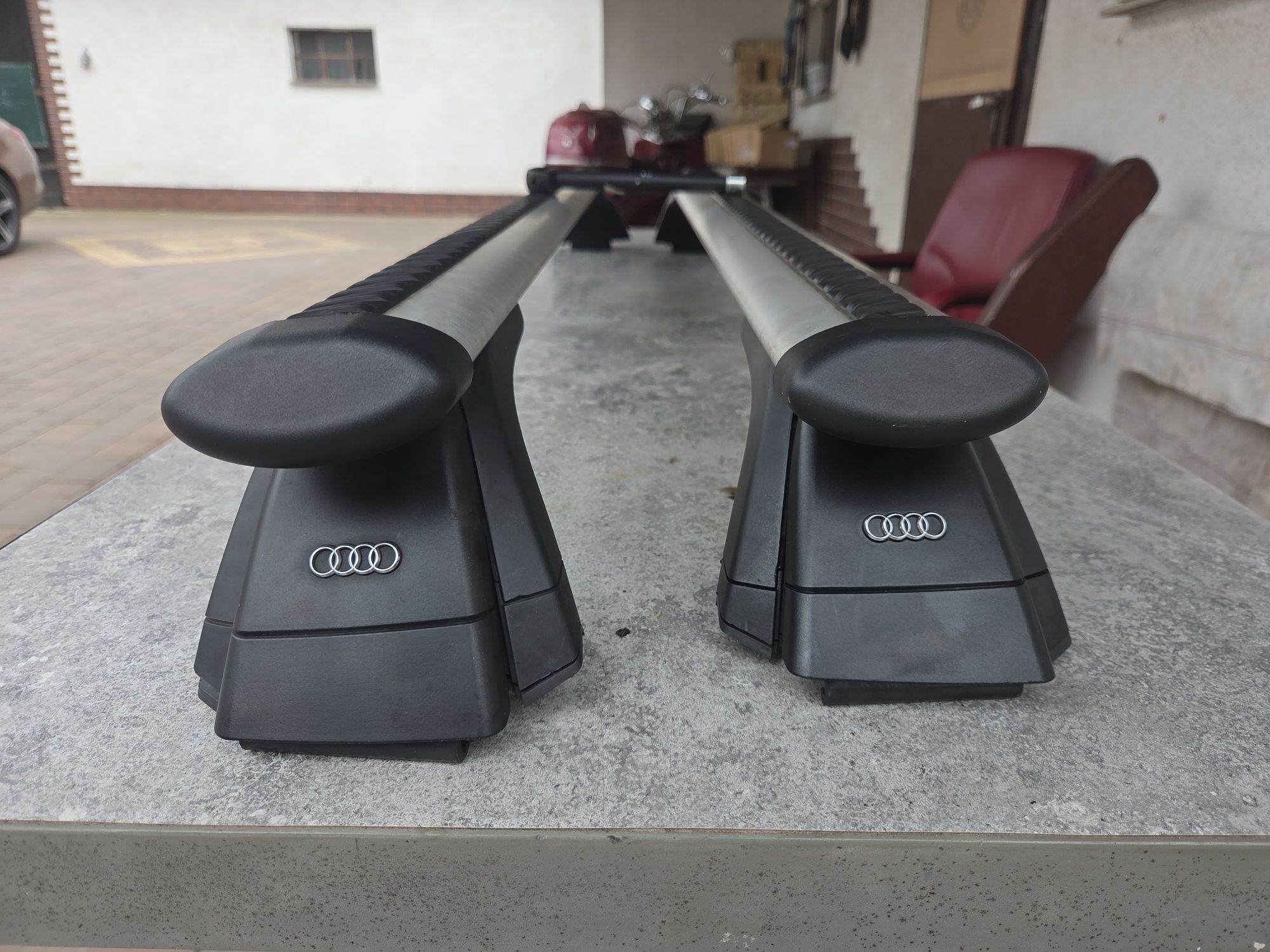 Belki relingi poprzeczki dachowe Oryginalne Audi a4 B9  8W9.071.151