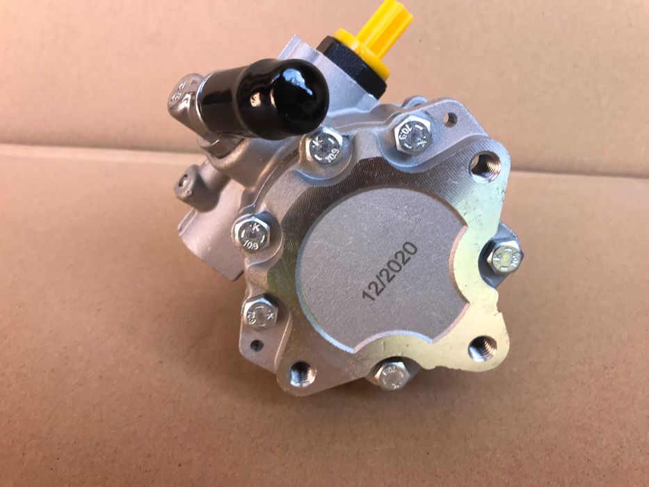 Насос гидроусилителя ГУР Audi A4 B5 A6 C5 Volkswagen Passat B5