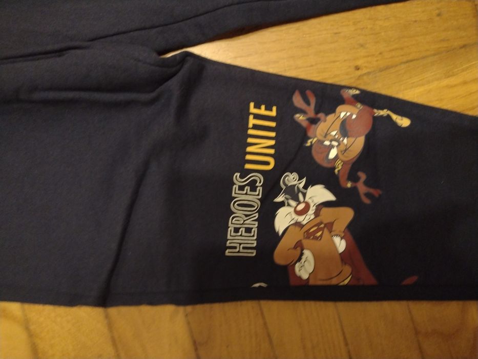 Spodnie dresowe chłopięce, rozmiar 122.