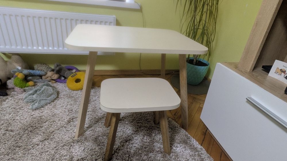 Дитячий столик і стільчик