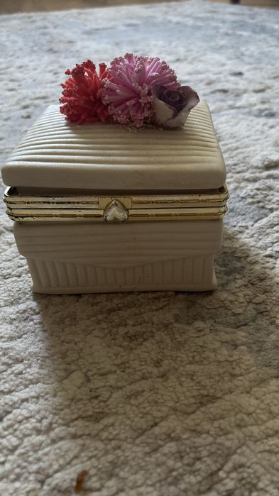 Шкатулка для прикрас