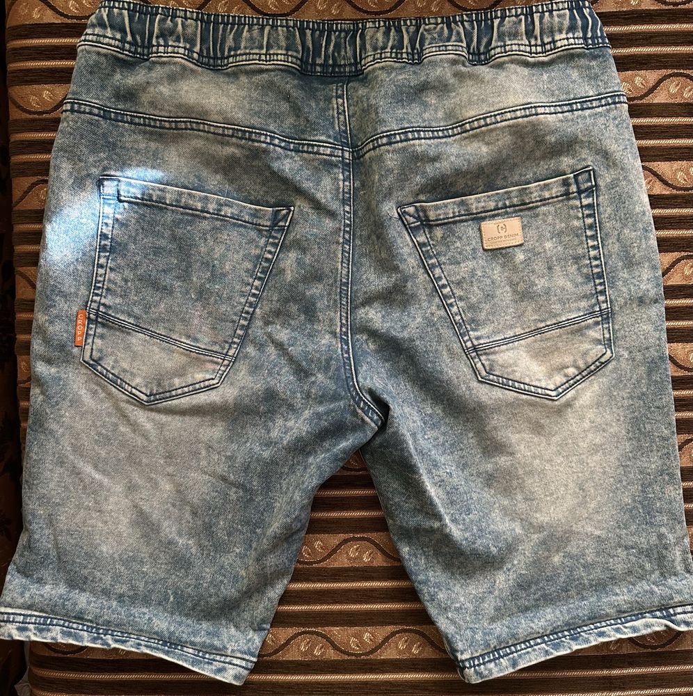 Чоловічі шорти Cropp