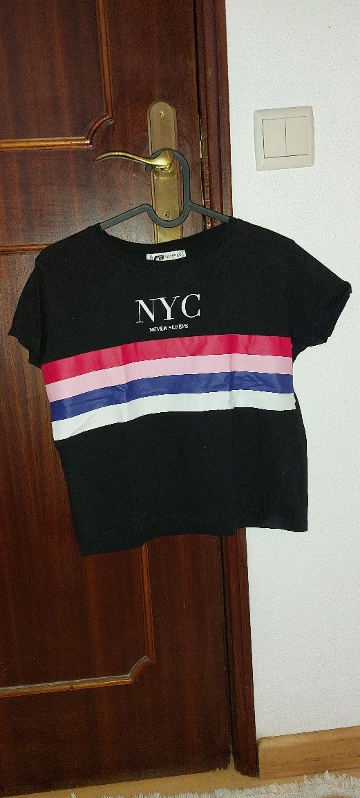 T-shirt com faixa