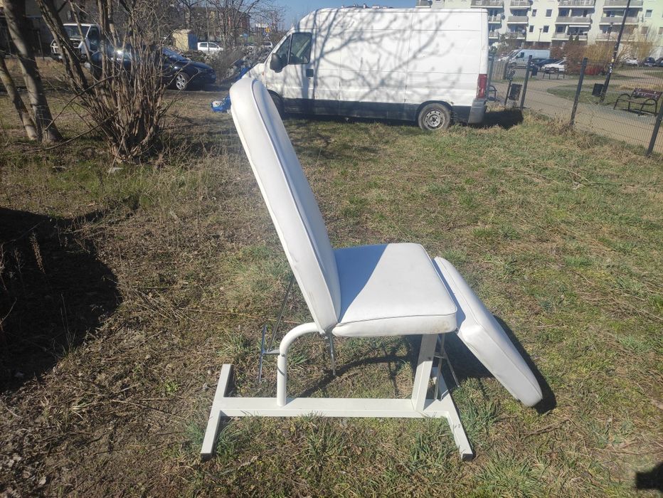 Fotel kosmetyczny tanio