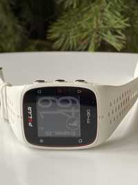 Продам біговий, спортивний годинник POLAR  M430, білий