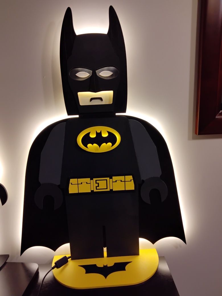 Pólka na minifigurki Lego Batman z podświetleniem Led
