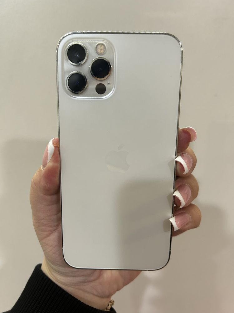 iPhone 12 Pro на 256 gb