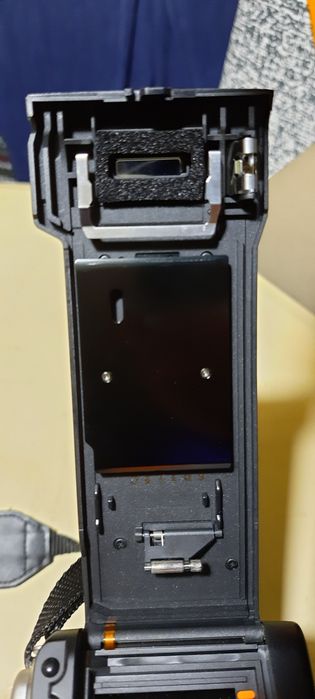 Câmara fotográfica Canon EOS 50e rolo