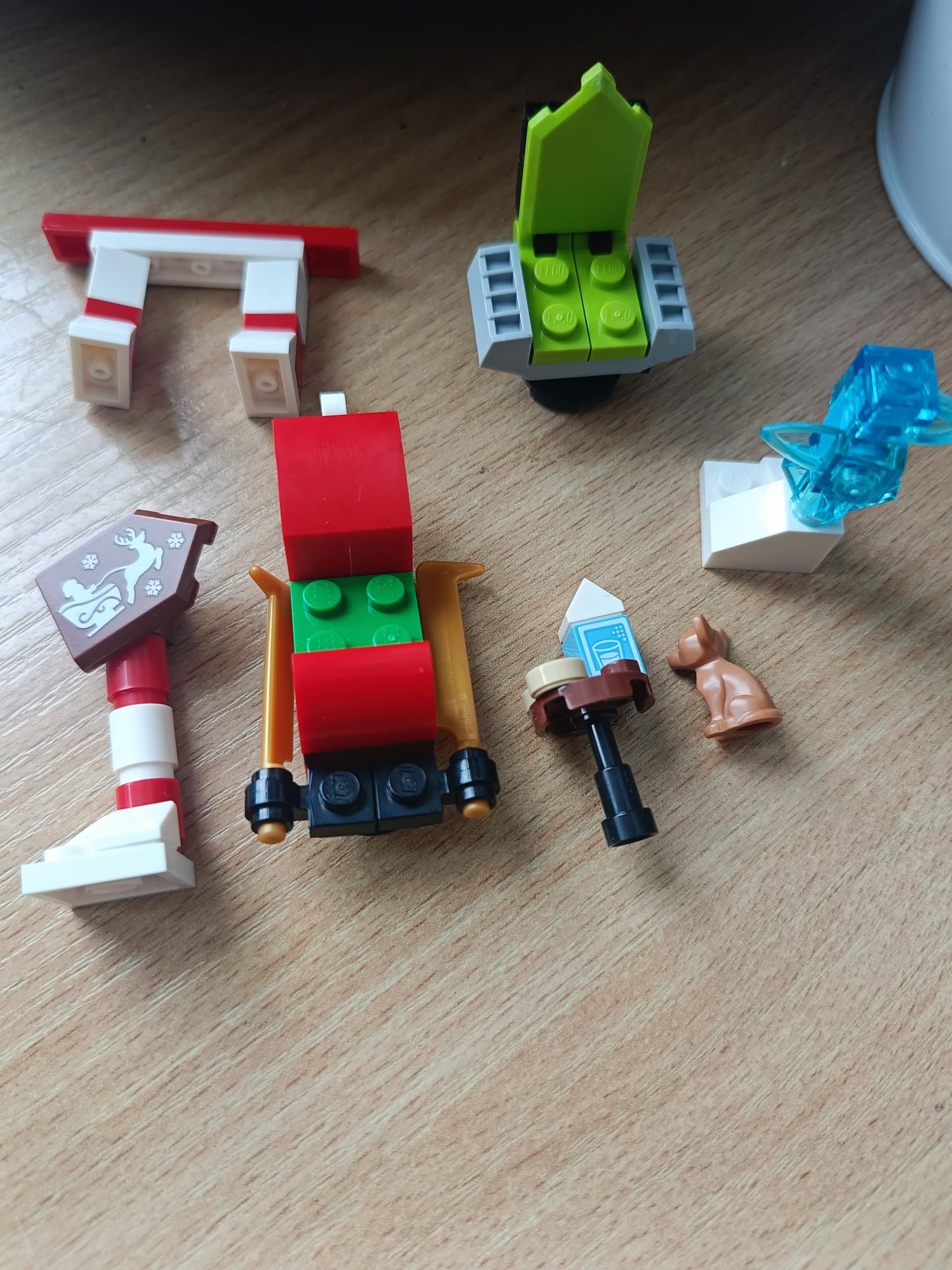 Zestaw przedmiotów,LEGO City bożonarodzeniowe