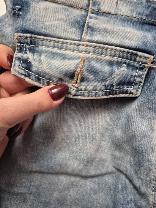 Spodnie dżinsowe w r. M