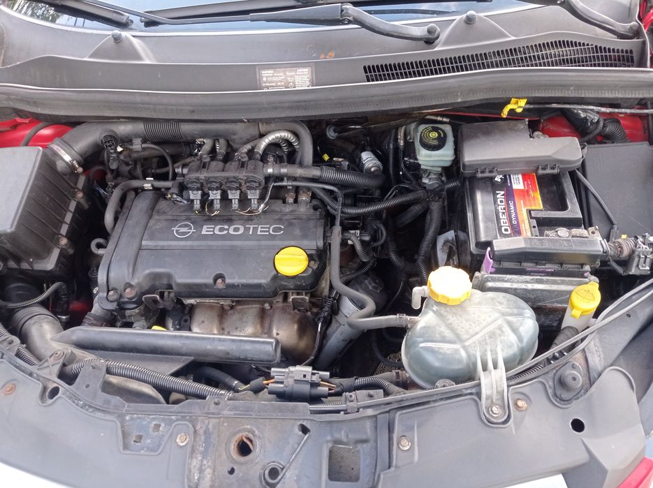 Opel Corsa 1,4 gaz sprowadzony zarejestrowany
