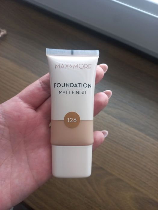 Zestaw kosmetyków do makijażu