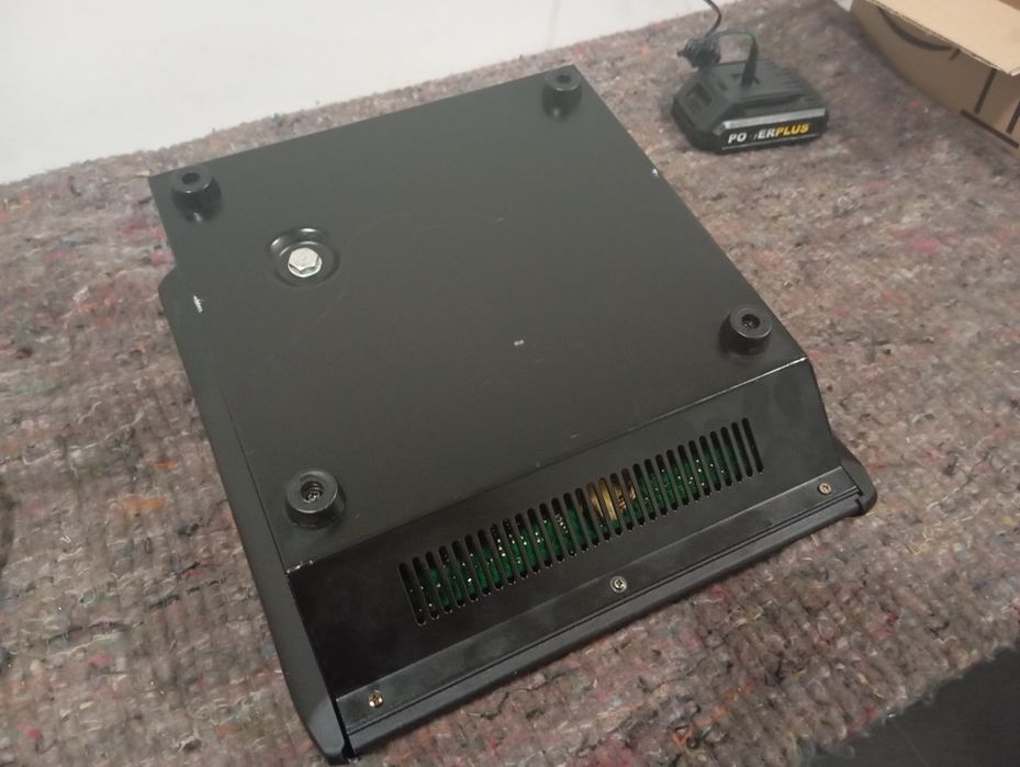 Mesa de som amplificada Thornton Mk40