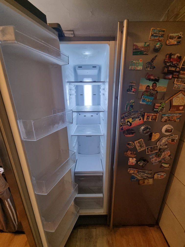 Lodówka SAMSUNG super stan