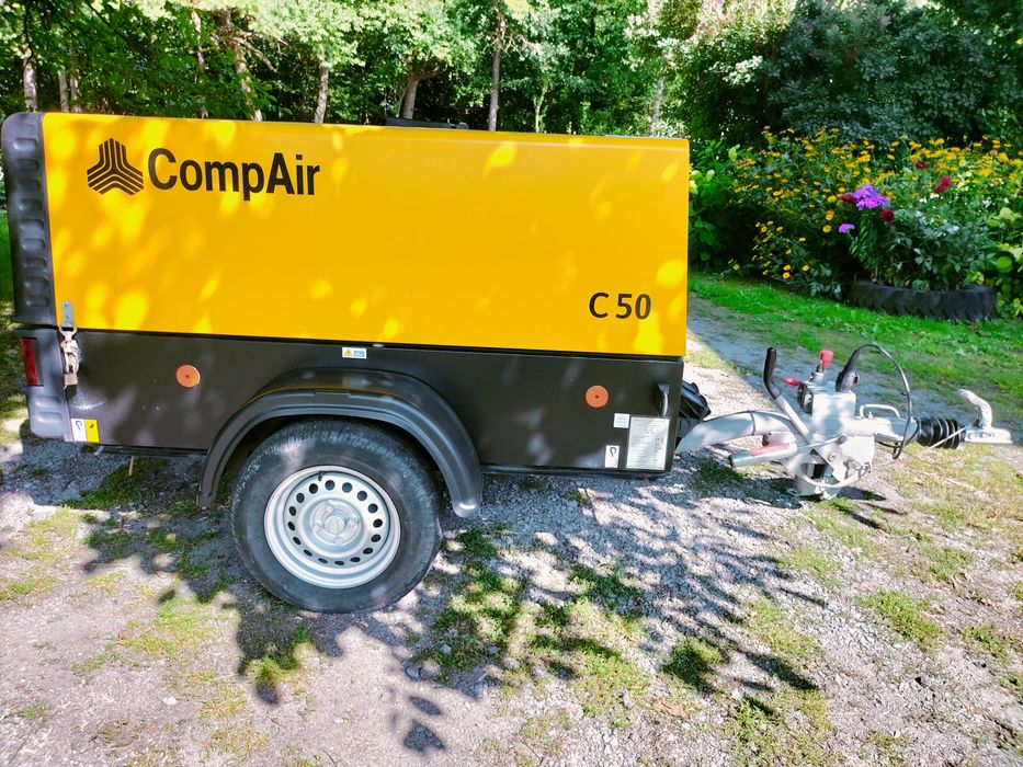 Kompresor śrubowy CompAir C50 1100MTH
