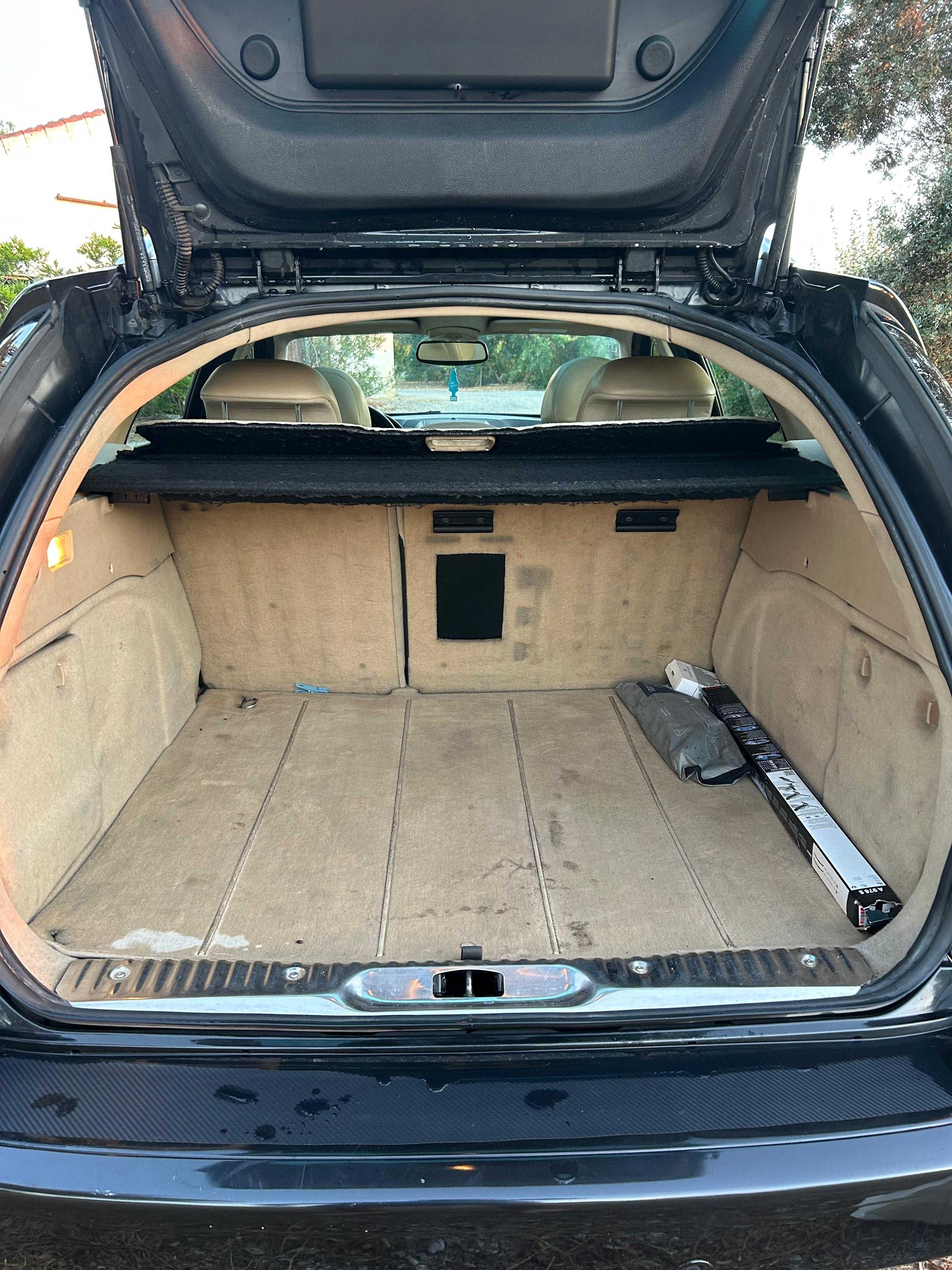 Peugeot 407 SW 2.0 HDi – Elegância, Conforto e Espaço!