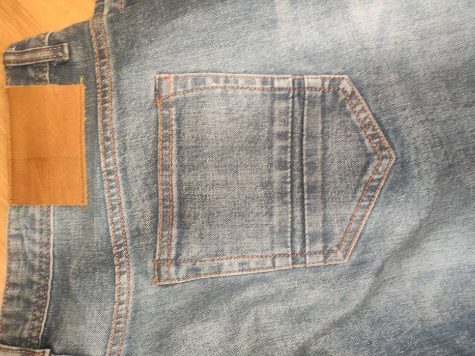 Spodnie męskie jeansy