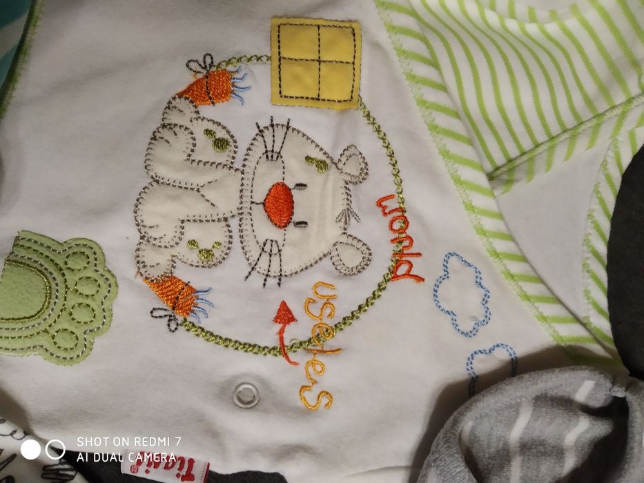 Zestaw ubranek dla niemowlaka 62 68