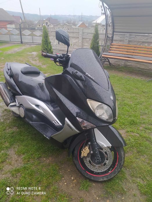 Продам мопед Yamaha Tmax 500кубов 2005 год 2 поколения не растаможеный
